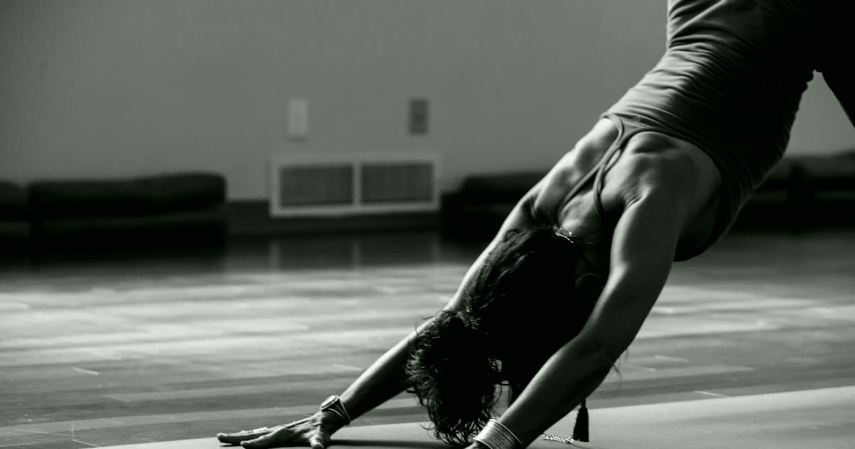 Low-Claim Recovery Tools for Stretching, Desk Breaks, and Studio Days