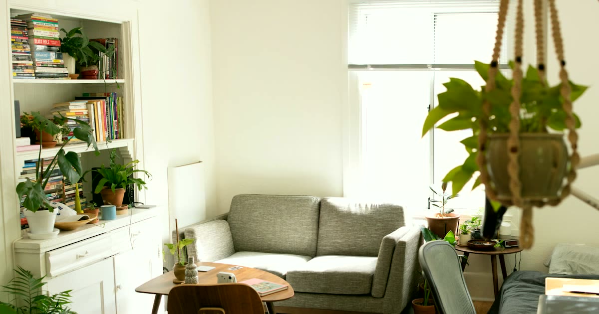 The Apartment Entryway System for Shoes, Bags, and Rain Days